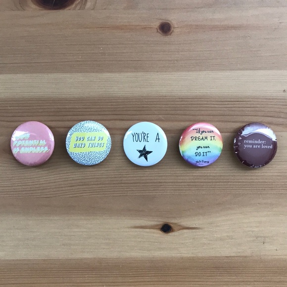 Collectable Buttons with uplifting messages - Picture 6 of 6